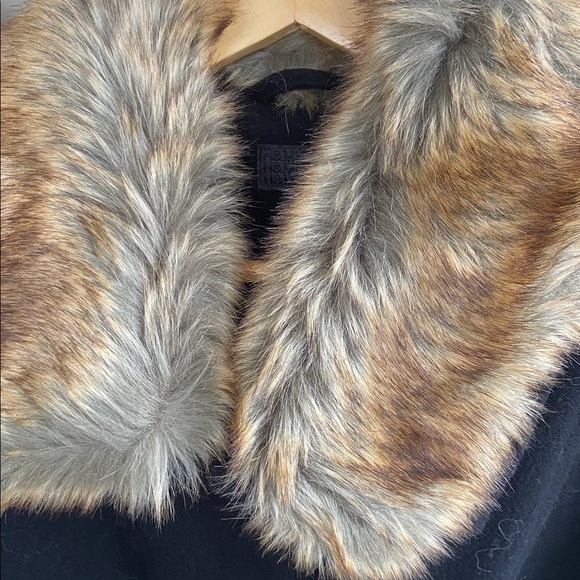 🆕 H&M Black Wool Baby Doll Style jacket with faux fur collar size 10 - Picture 3 of 8